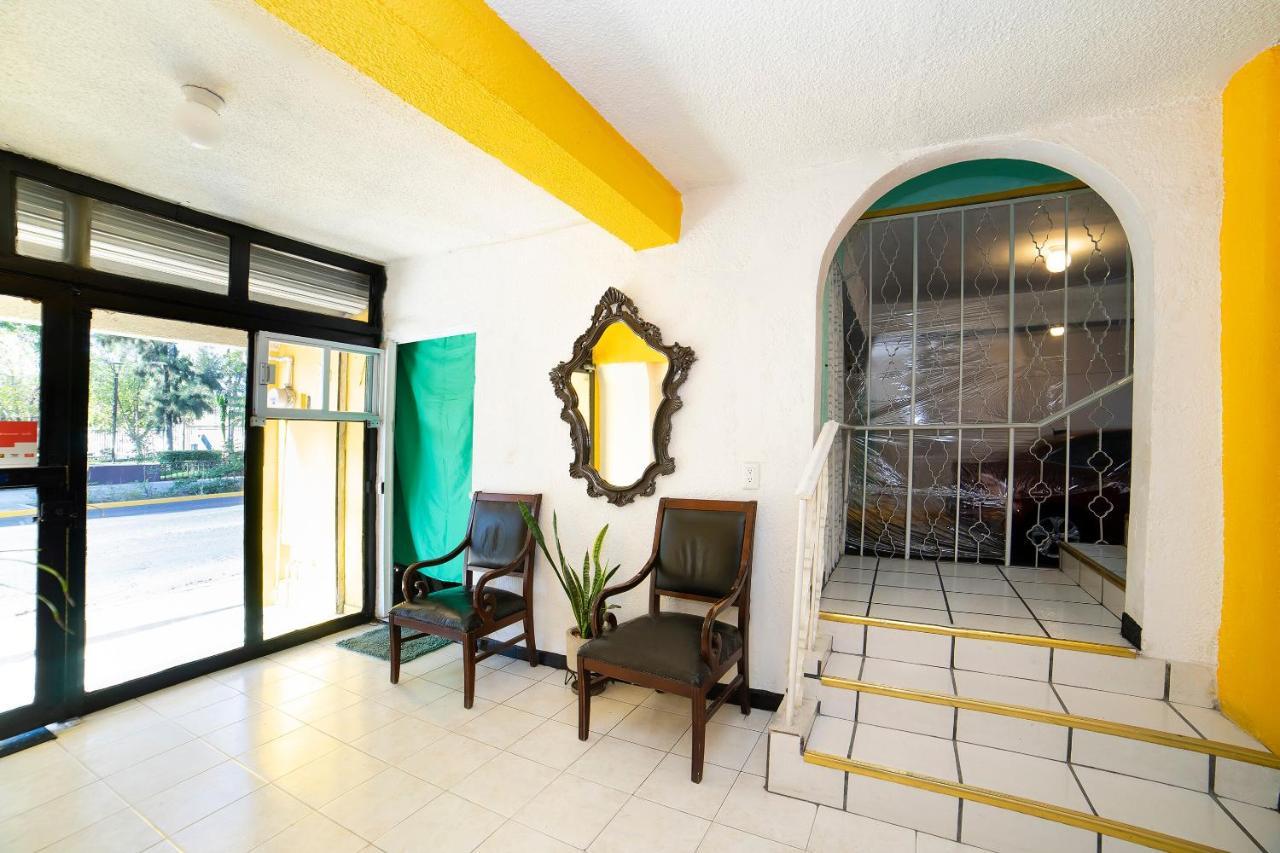 Oyo Hotel Jardin Carpio 阿瓜斯卡达特斯 外观 照片