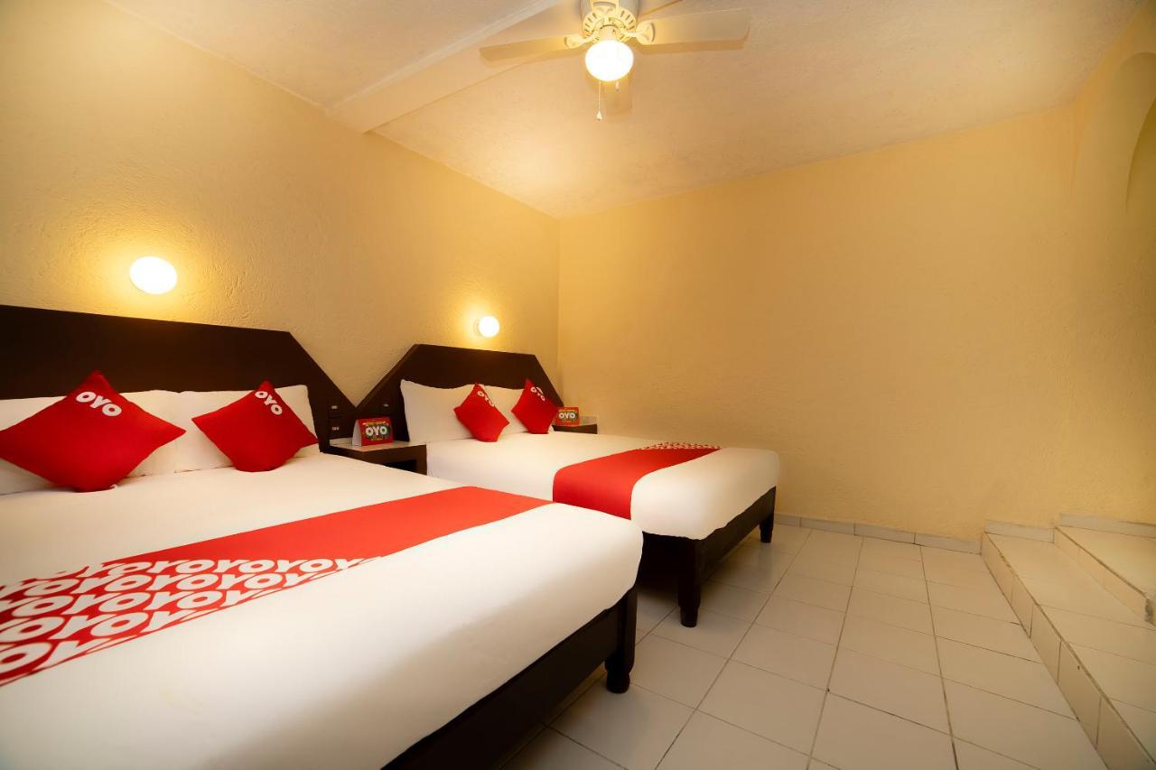 Oyo Hotel Jardin Carpio 阿瓜斯卡达特斯 外观 照片